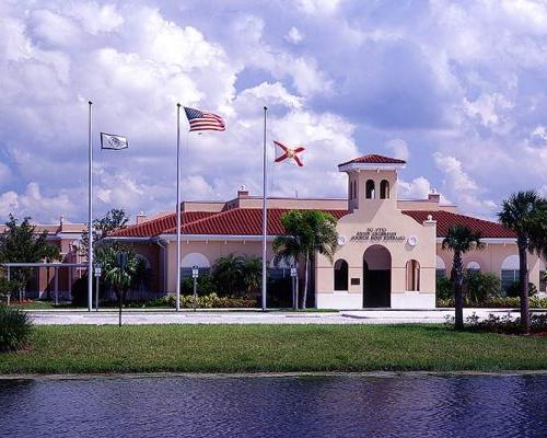 Exterior photo of Pembroke Pines Charter High School